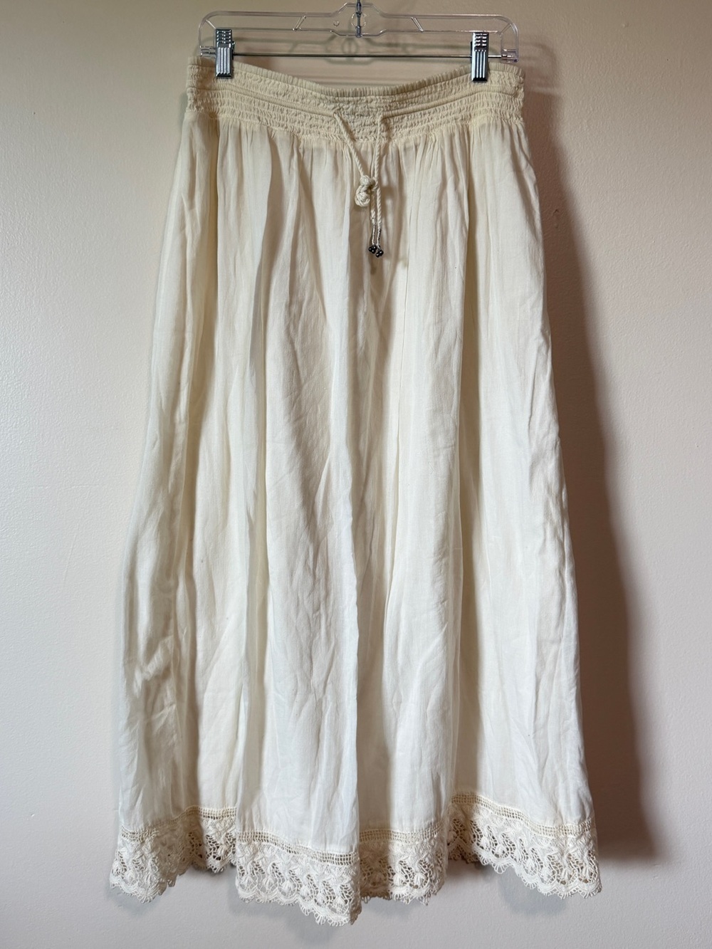 AMERICAN EAGLE cream lace trimmed lined boho maxi skirt 100% cotton size L